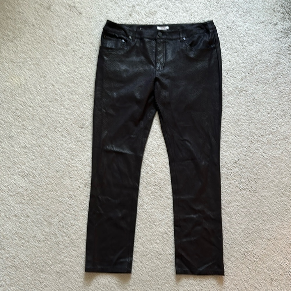 Snake print black pants